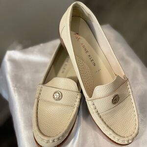 Anne Klein Women's Ivory Loafers